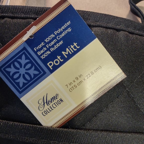 POT MITTS ( SET OF 2 ) NWT - Picture 4 of 5